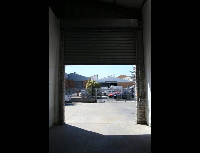 370M² FACTORY TO LET IN KILLARNEY GARDENS